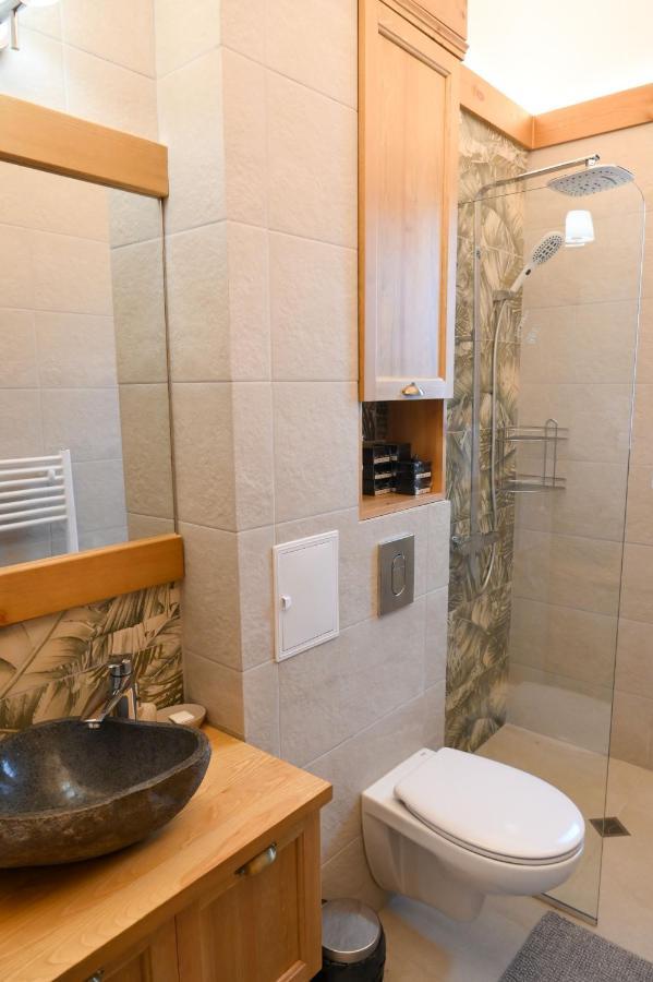 Villa Raphael Near The Pirin Golf Resort Бансько Екстер'єр фото