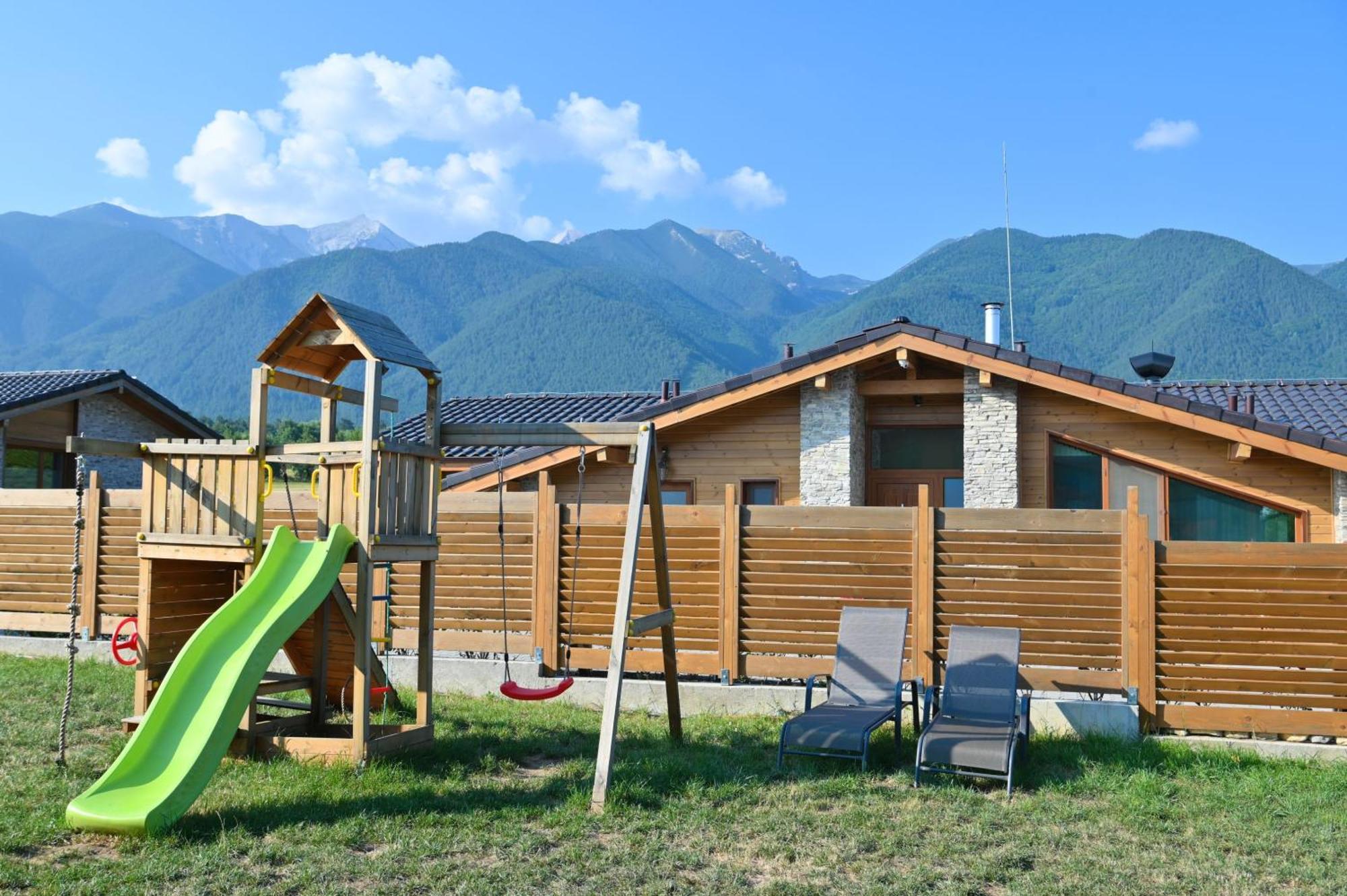 Villa Raphael Near The Pirin Golf Resort Бансько Екстер'єр фото